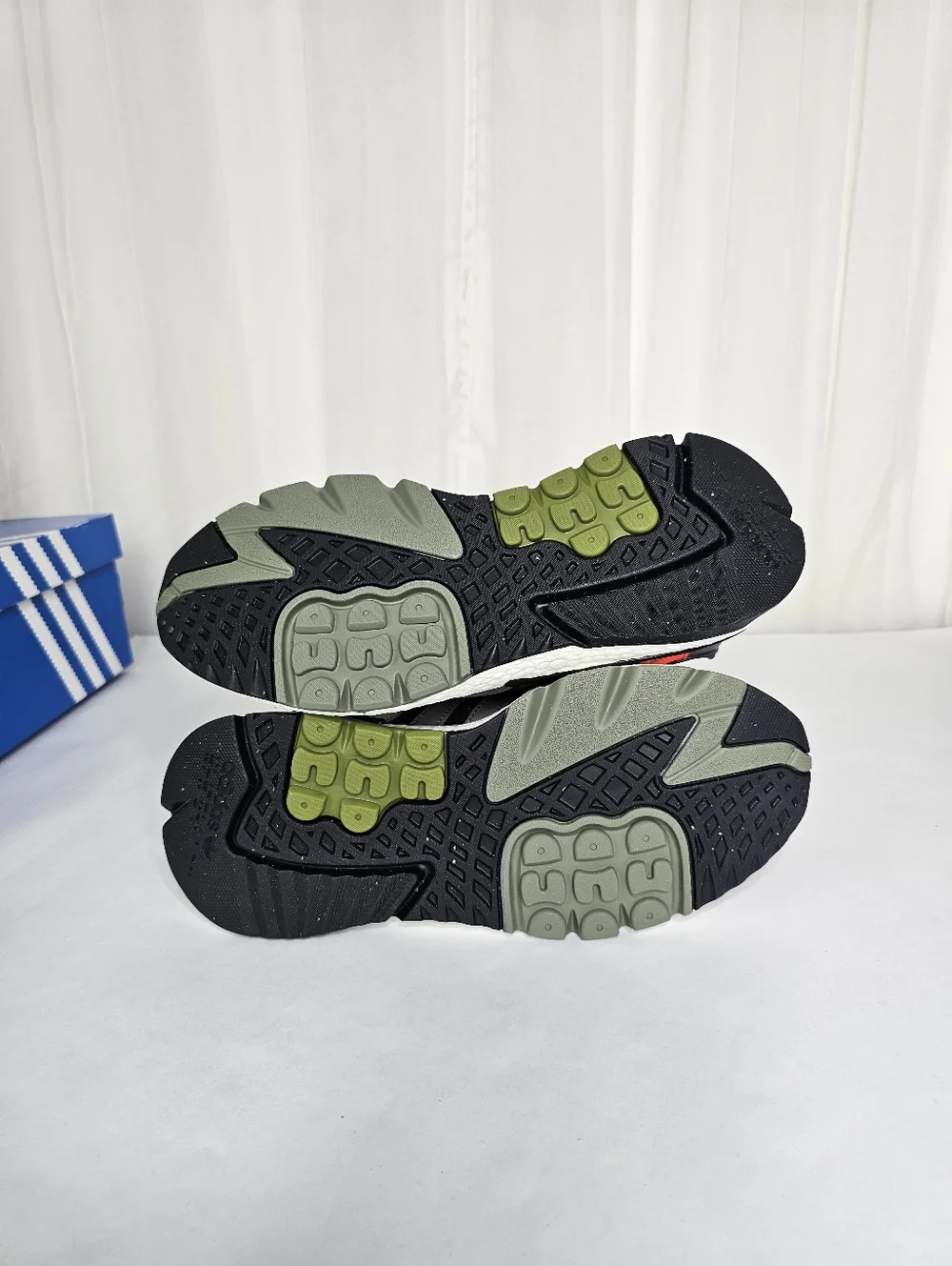 adidas Originals Nite Jogger Black Legacy Green Sneaker FZ1960 Retro Men's 8 NEW